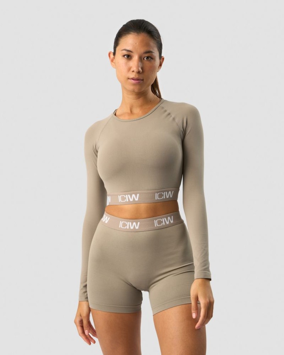 Dame ICIW Seamless | Define Seamless Logo Long Sleeve Crop Top Taupe