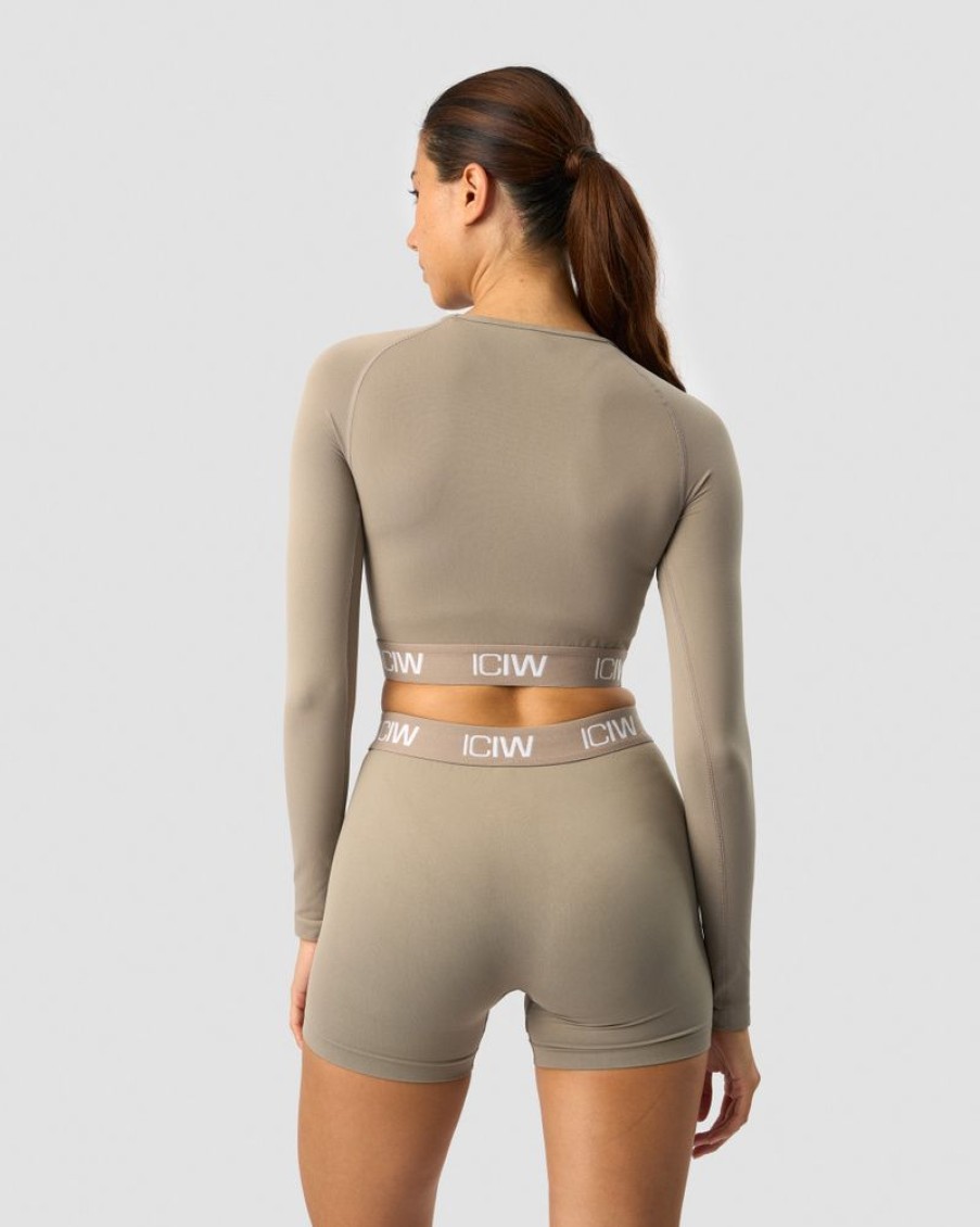 Dame ICIW Seamless | Define Seamless Logo Long Sleeve Crop Top Taupe