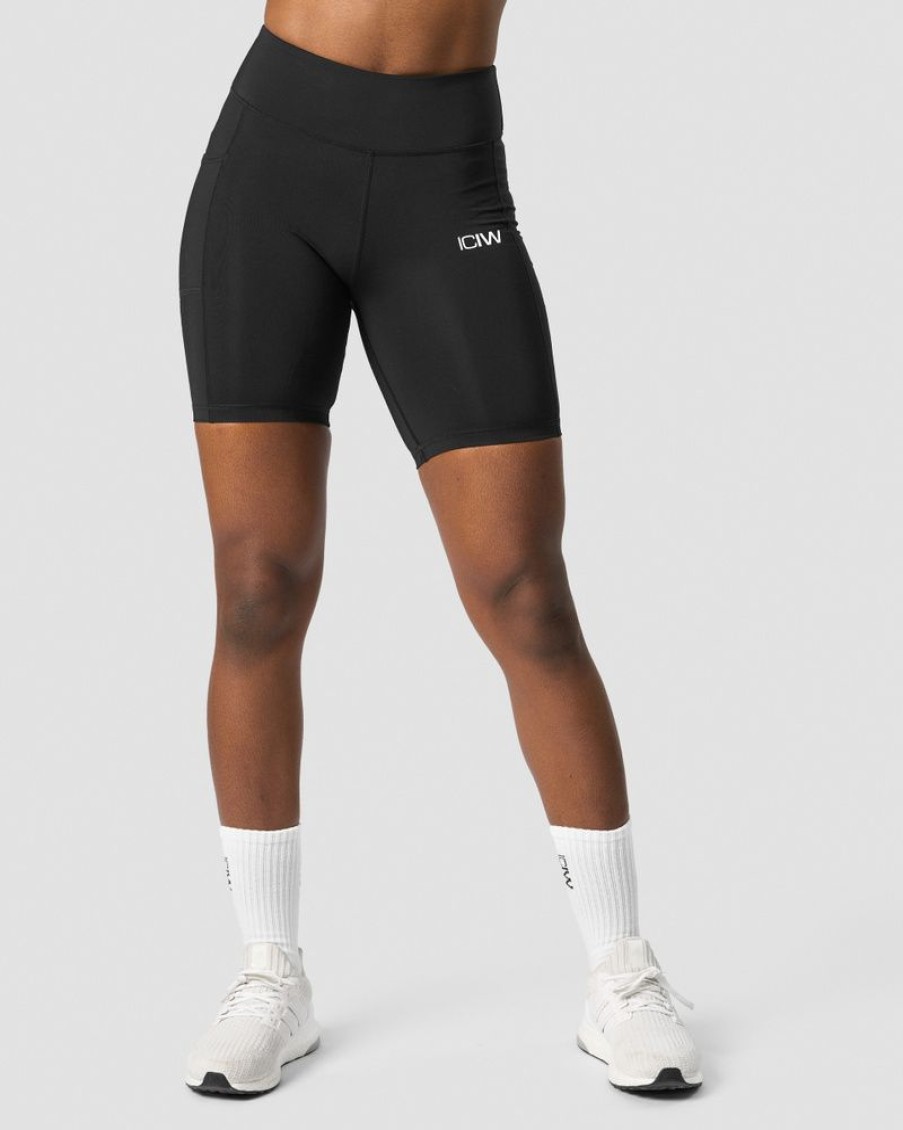 Dame ICIW Shorts | Scrunch V-Shape Pocket Biker Shorts Black