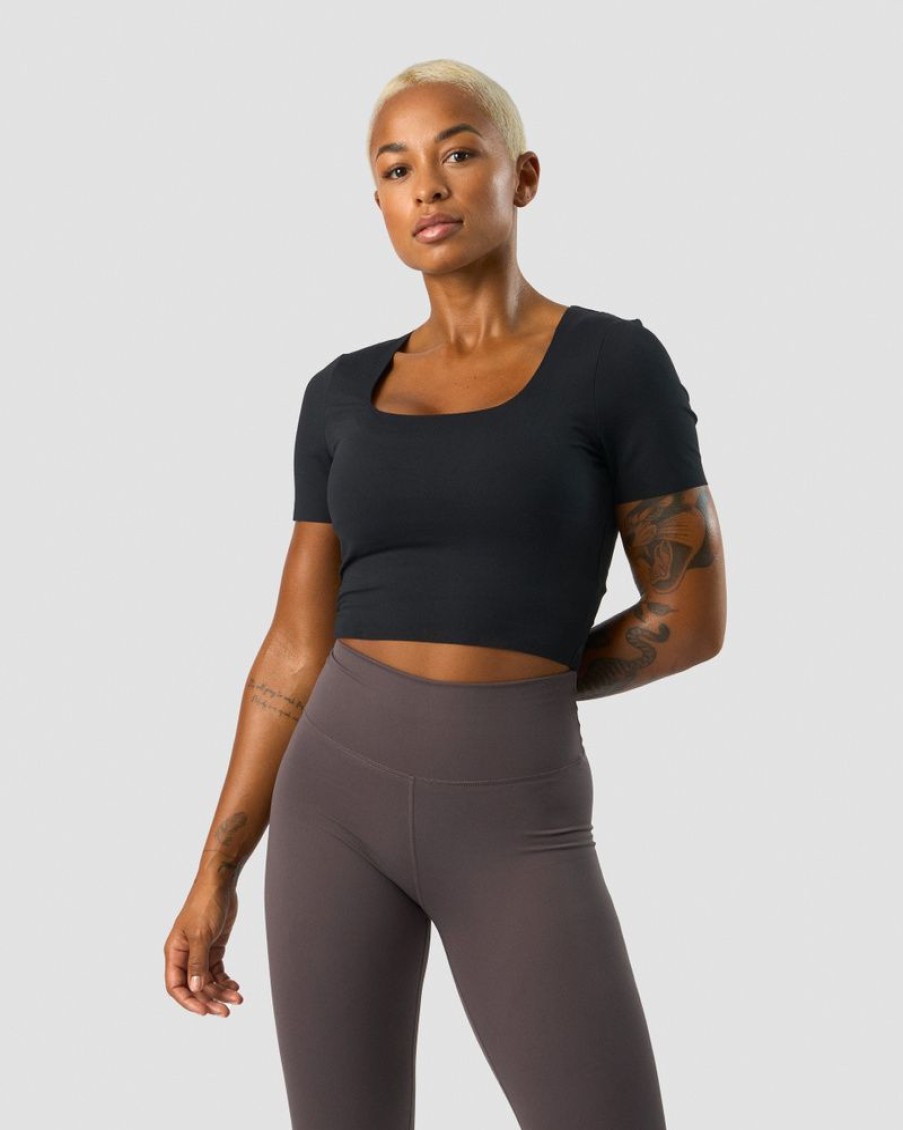 Dame ICIW T-Shirts | Nimble Soft Cropped T-Shirt Black