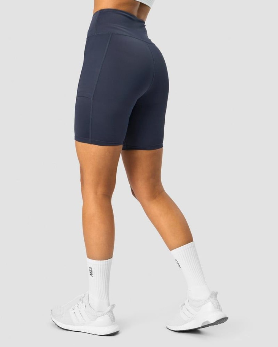 Dame ICIW Shorts | Training Biker Shorts Navy