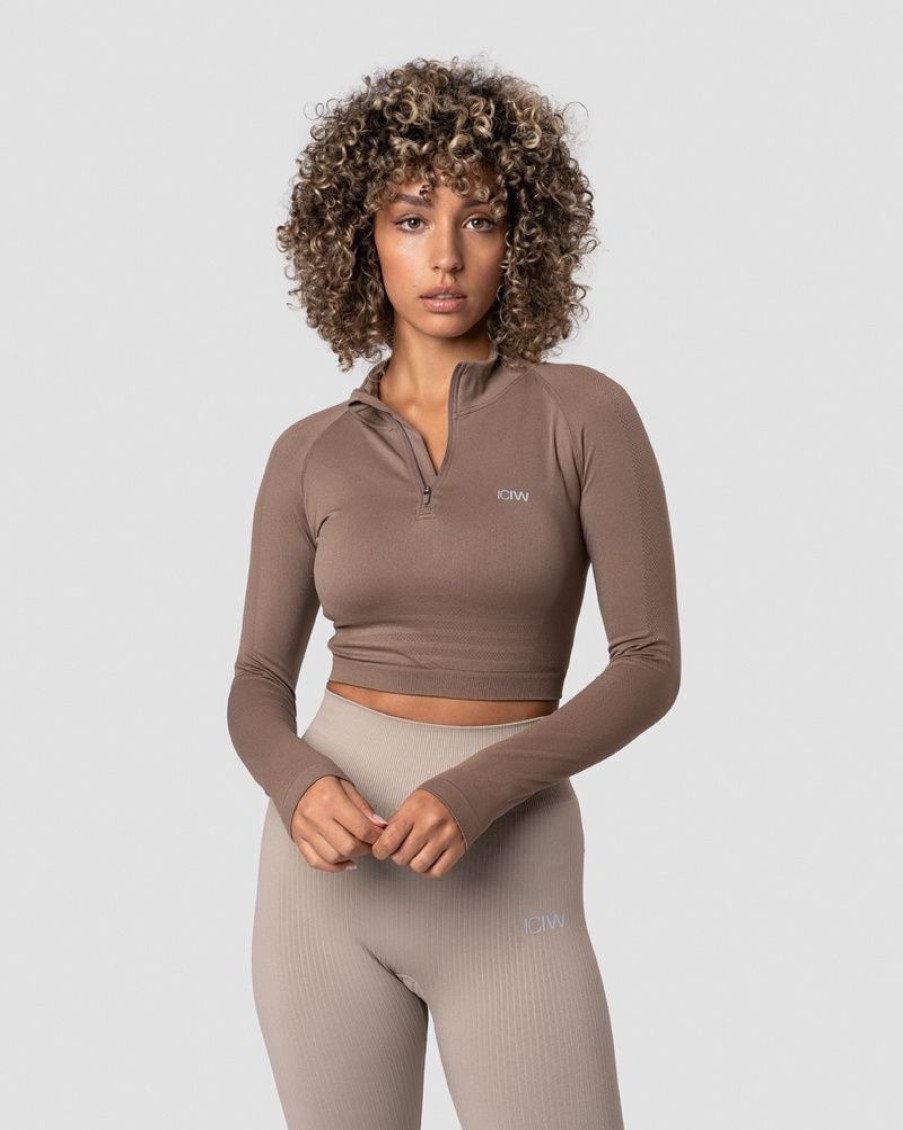 Dame ICIW Langermet | Define Cropped 1/4 Zip Desert Sand